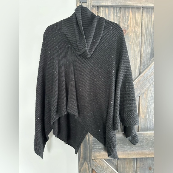 APT. 9 Pancho Sweater Handkerchief Hem High Neckline Hooded Knitted Gray - Picture 2 of 3